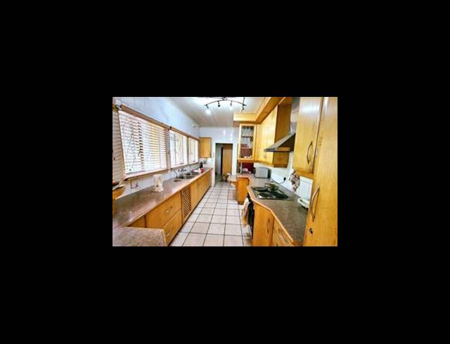 3 BEDROOM HOUSE FOR SALE IN VANDERBIJLPARK SW 1